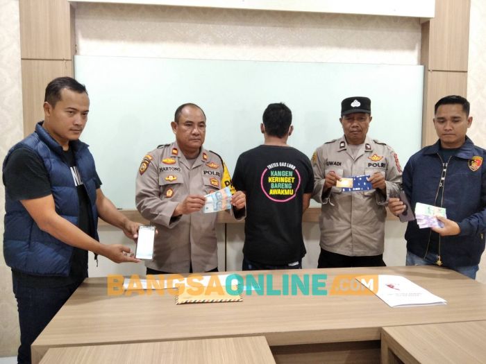 Asyik Main Judi Online, Penjaga Villa di Tretes Ditangkap Polsek Prigen