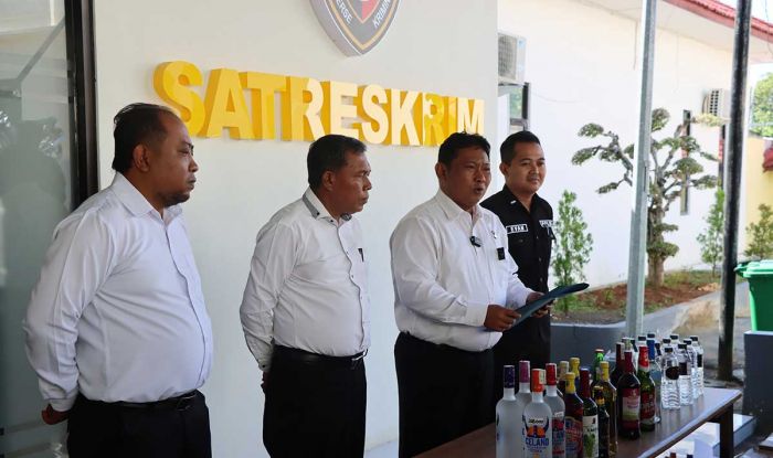 Polres Pamekasan Sita Ratusan Botol saat Razia Miras 