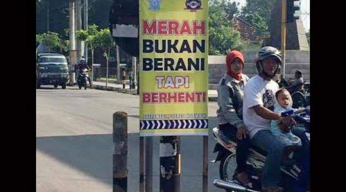 Merah Bukan Berani, tapi Berhenti