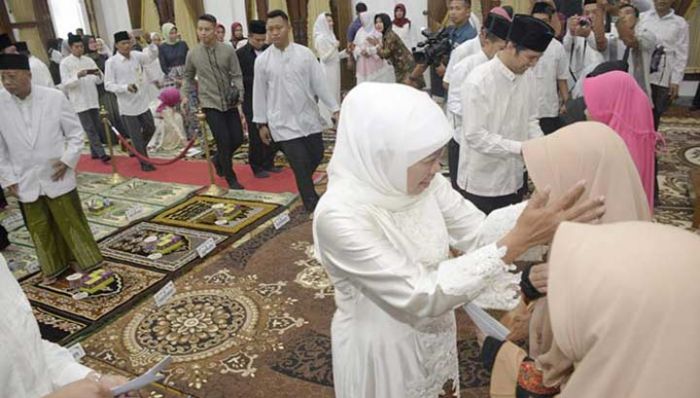 ​Gubernur Khofifah Ajak Masyarakat Tebarkan Kasih Sayang di Bulan Ramadan