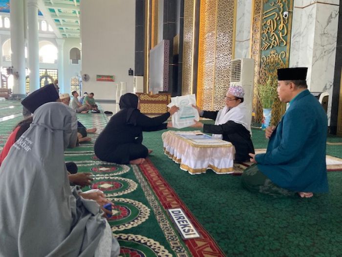 Tertarik Ajaran Islam Sejak SMP, Wanita ini Ikrar Syahadat di Usia 25 Tahun di Masjid Al Akbar