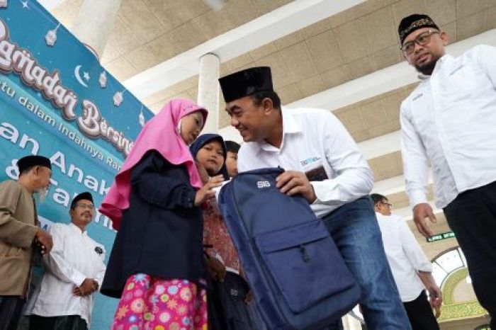 Sambut Idulfitri 1446 H, SIG Salurkan Bantuan untuk Masjid dan 430 Warga di Gresik