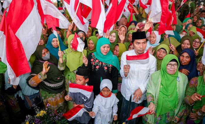 Wujudkan Desa Bebas Stunting, Khofifah Kukuhkan PAC Muslimat NU Se-Kabupaten Madiun Jadi Bunda Asuh