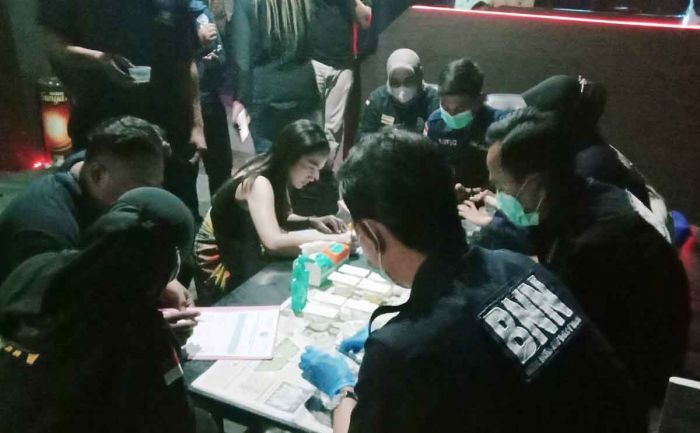 BNN Tuban Temukan 3 Orang Positif saat Razia Hiburan Malam