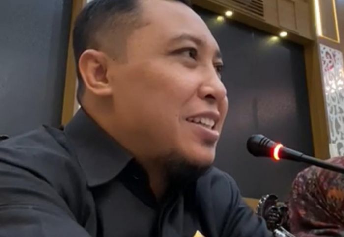 DPRD Kota Probolinggo Usul Agar Kenaikan Honor RT RW Rp1 Juta Segera Direalisasikan DPRD Kota Probolinggo Usul Agar Kenaikan Honor RT RW Rp1 Juta Segera Direalisasikan