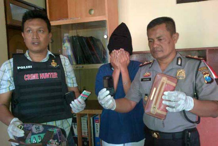 Mantan SPG di Surabaya Gondol Handphone