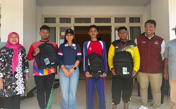 Sapa Siswa-siswi SRMA 21 Surabaya, Wamen Pariwisata Janjikan Liburan Bareng ke Objek Wisata Sapa Siswa-siswi SRMA 21 Surabaya, Wamen Pariwisata Janjikan Liburan Bareng ke Objek Wisata