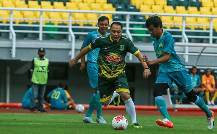 Tiga Kepala Daerah Surabaya Raya Jajal Stadion GBT, Ternyata Masih Butuh Banyak Pembenahan