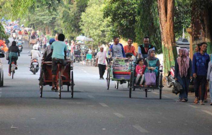 Tak Tertib Lalu Lintas, Tukang Becak di Kawasan Sunan Bonang Bakal Disanksi