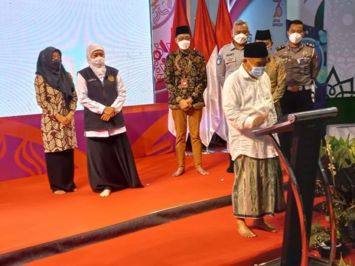 Launching Samsat OPOP, Kiai Asep Mau Cetak 500 Doktor, Khofifah Ingatkan Nahdlatut Tujjar