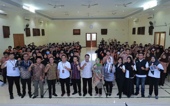 Ruki Kanwil Kemenkumham Jatim Sapa Ratusan Pelajar dari 2 Sekolah di Surabaya