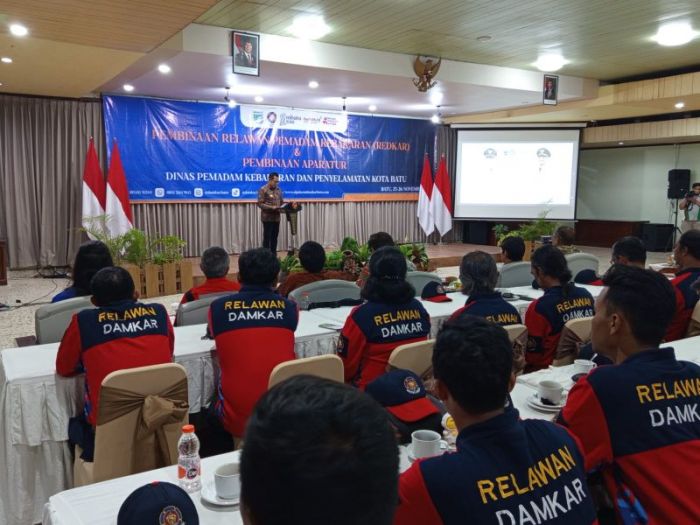 Damkar Kota Batu Kukuhkan 30 Relawan dan Luncurkan Aplikasi Sip-Akurat