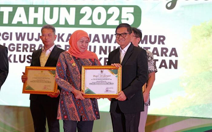 PT SBI Terima Penghargaan pada Festival Industri Hijau Jatim 2025