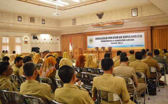 PNS Pemkab Gresik Diberi Sosialisasi tentang Aturan Kepegawaian