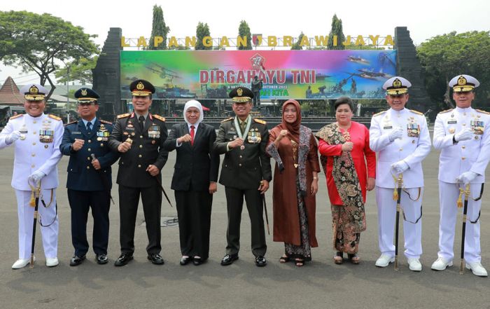 HUT ke-77 TNI, Khofifah Yakin Peran TNI Mampu Buat Indonesia Pulih Lebih Cepat, Bangkit Lebih Kuat