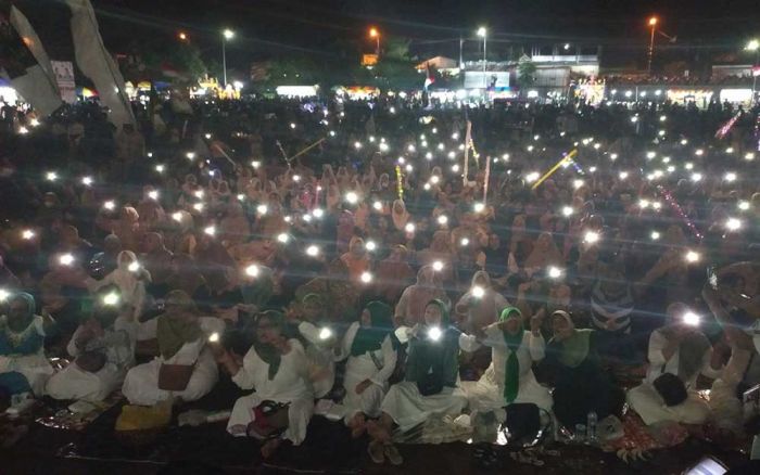 Mubarok Bersholawat Dihadiri Ribuan Warga, Gus Barra Targetkan Menang Mutlak