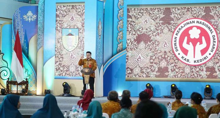 Bupati Kediri Dorong Industri Kreatif Manfaatkan Bandara Dhoho dan Potensi Batik Lokal