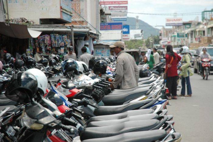 ​  Jukir Surabaya Tentang Parkir Voucher 
