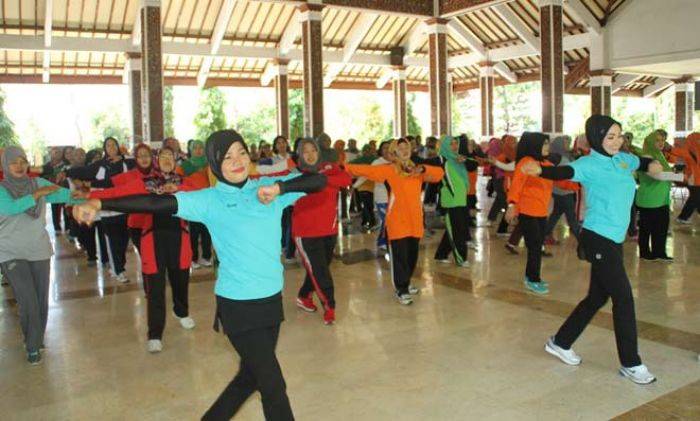 Ratusan Guru Sidoarjo Dilatih Senam Rekreasi Perwosi