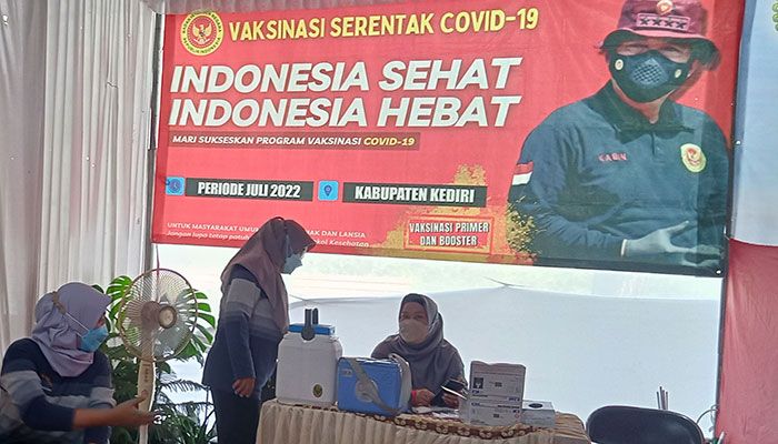 Binda Jatim Bersama Dinkes Kabupaten Kediri Gelar Vaksinasi Booster