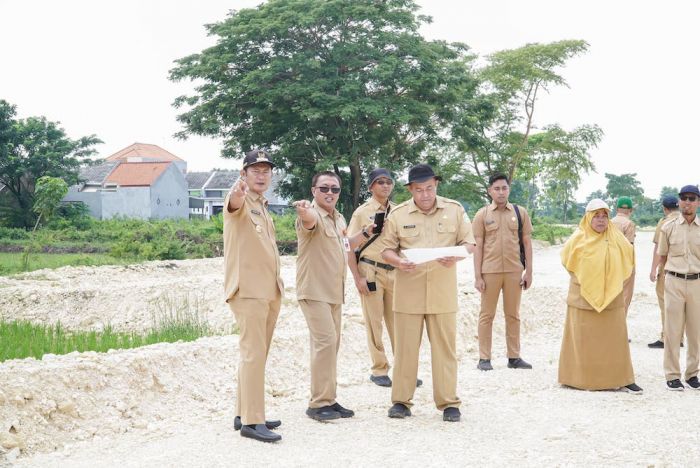 Bupati Lamongan Pastikan Pembangunan Ruang Publik Kagama Sesuai Target