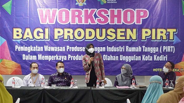 Ketua TP PKK Kota Kediri Buka Workshop untuk Produsen PIRT