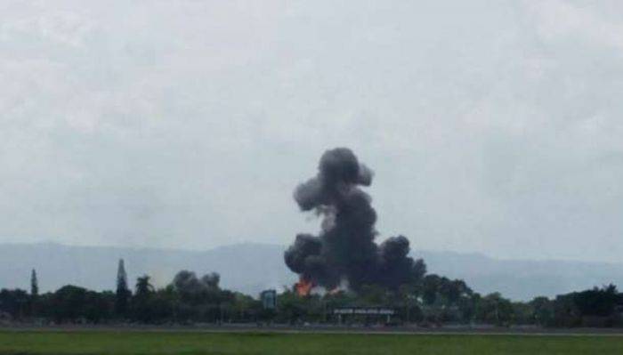 Pesawat TNI AU Jatuh di Yogya saat Akrobatik, Dua Pilot Tewas 