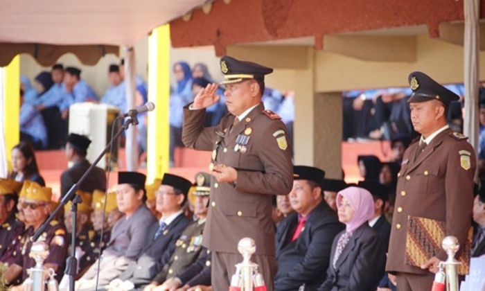 Pimpin Upacara Hari Pahlawan, Kajari Kediri Bacakan Amanat Mensos