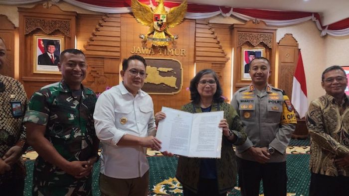 Serakhan SK Perpanjangan ke Pj Wali Kota Kediri, Adhy Karyono Beri Amanat soal Kondusifitas Pilkada