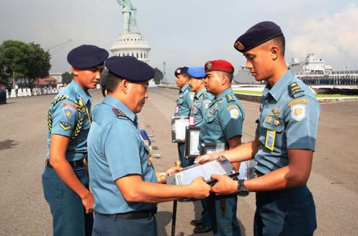 Pangarmatim Berikan Reward Pada Juara Lomba Halang Rintang Koarmatim