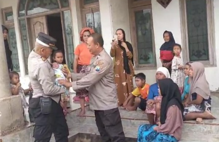 Warga Banyuates Sampang Digegerkan Penemuan Bayi Perempuan di Area Sawah