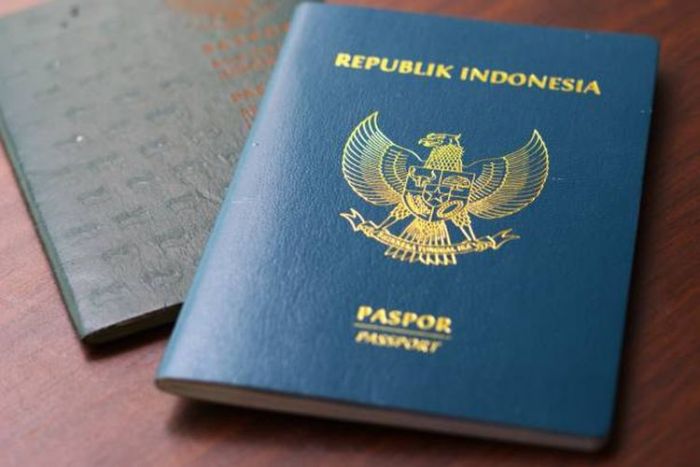 4 Perbedaan Paspor Biasa dan e-Paspor