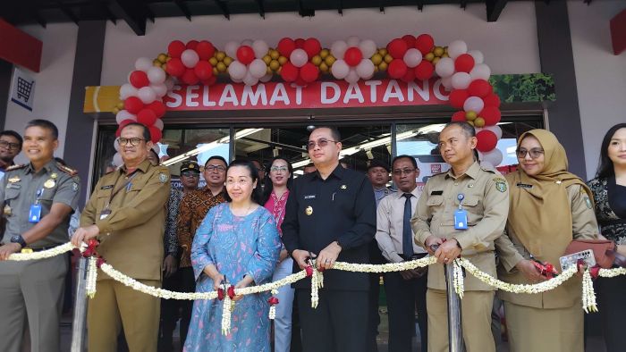 Resmikan Gerai Superindo Baru, Pj Wali Kota Madiun: Bukti Kemajuan Adanya Investasi