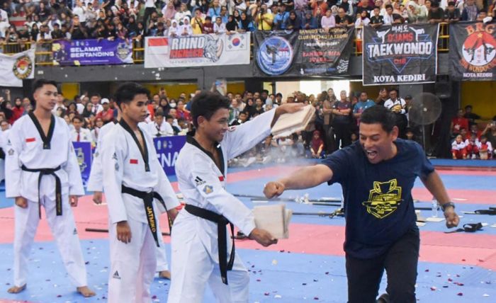Wali Kota Kediri Buka Kejurprov Taekwondo antar Pelajar, Diikuti 2.627 Peserta dari 33 Kota/Kab