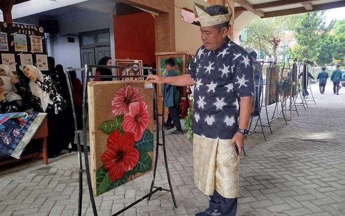 Gebyar Talenta SMPN 1 Mojoagung Tampilkan Beragam Karya Siswa Gebyar Talenta SMPN 1 Mojoagung Tampilkan Beragam Karya Siswa