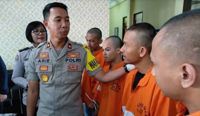 Empat Pengedar dan Pemakai Ganja Digelandang ke Sel Tahanan Polres Malang Kota