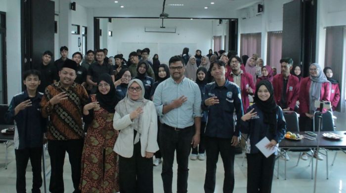Seminar Geopolitik Unusida, Ekonom Ungkap Pengaruh Situasi Global dan Daya Beli Masyarakat