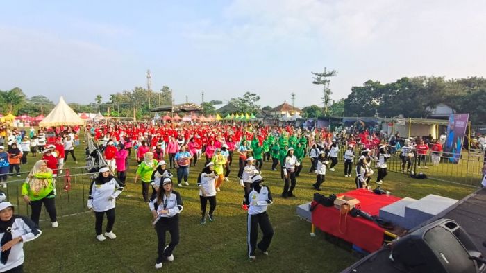 Perwosi Blitar Dorong Perempuan Berdaya Lewat Senam Dan Bazar UMKM di Desa Tlogo Perwosi Blitar Dorong Perempuan Berdaya Lewat Senam Dan Bazar UMKM di Desa Tlogo