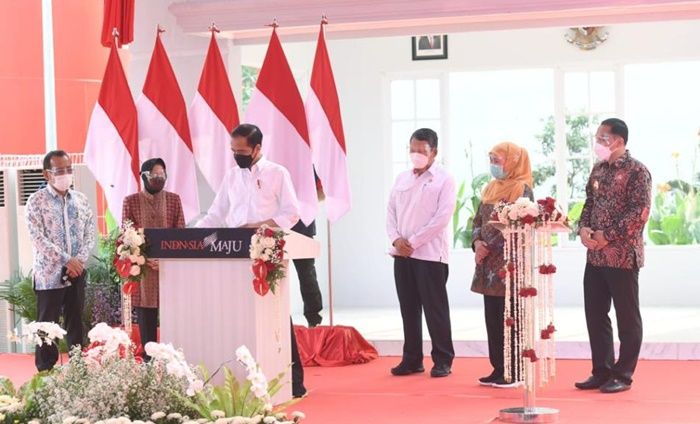 Pertama di Indonesia Resmikan Instalasi PSEL Benowo, Presiden Jokowi Berikan Dua Jempolnya