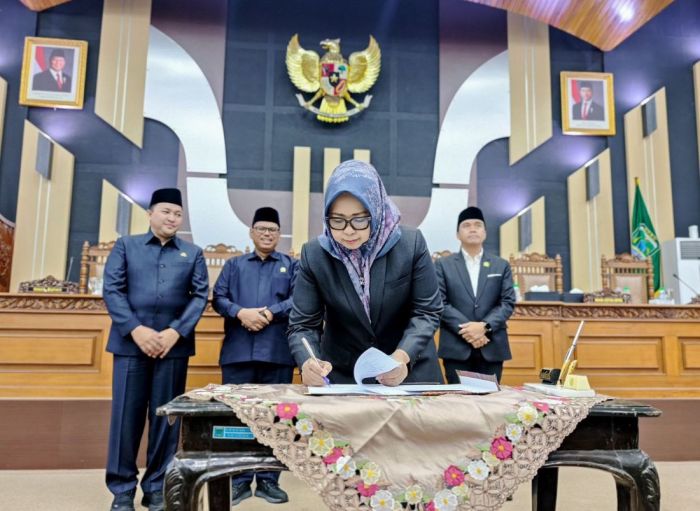 Dewan dan Pemkab Pasuruan Sepakati Raperda P-APBD 2025