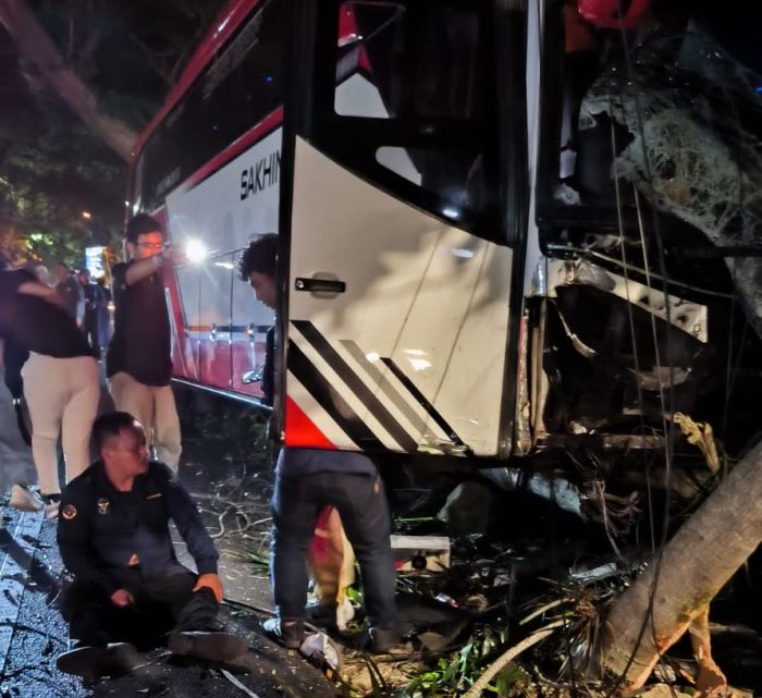 Bus Pariwsata Rombongan SMK TI Denpasar Alami Rem Blong di Kota Batu, 4 Orang Dinyatakan Tewas