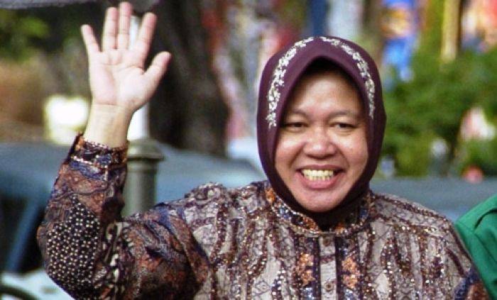 Risma Rawat Tanaman untuk Hilangkan Stress