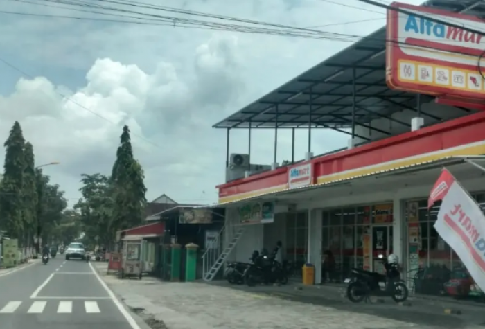 Satpol PP Bojonegoro Tak Kunjung Layangkan SP3 ke Enam Minimarket Bodong yang Masih Beroperasi