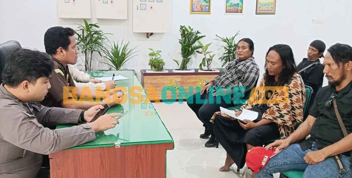 Audiensi Dugaan Korupsi KPU Gresik dengan Kejaksaan, Genpatra Siap Beri Data Tambahan Audiensi Dugaan Korupsi KPU Gresik dengan Kejaksaan, Genpatra Siap Beri Data Tambahan