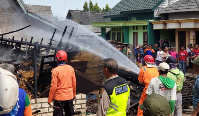 Gara-gara Bediang, Rumah Warga Palang Tuban Hangus Terbakar