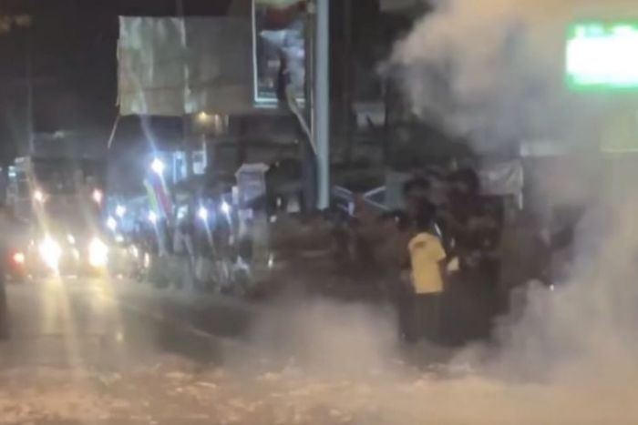 Puluhan Remaja Perang Mercon di Bangkalan, Disiarkan Live TikTok