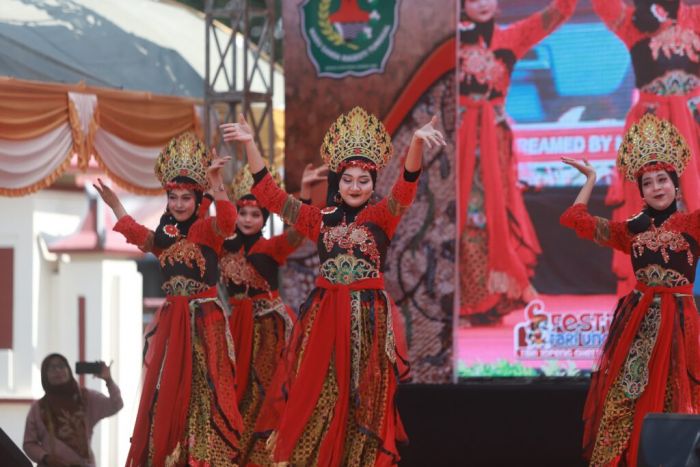 Festival Tari Unggulan Meriahkan Peringatan Hari Jadi Kabupaten Pamekasan ke-494