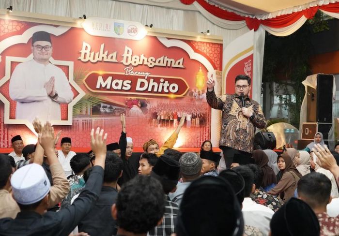 Bupati Kediri Beri Motivasi ke Siswa SMA Dharma Wanita Boarding School