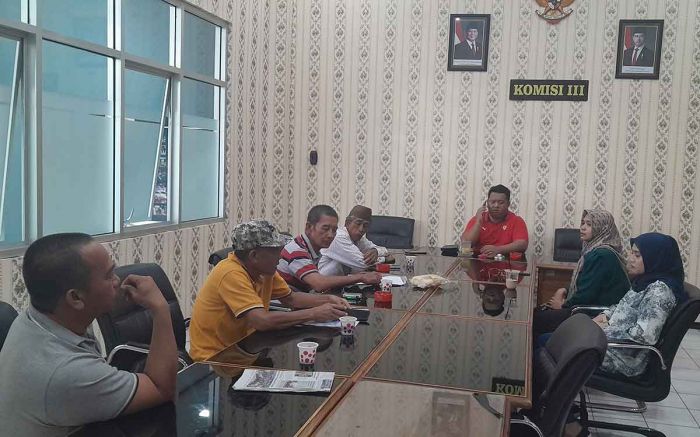 Komisi III DPRD Situbondo Terima Aduan Warga Desa Jangkar soal Transparansi Ganti Rugi