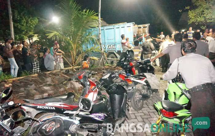 Judi Sabung Ayam di Jatirejo Jombang Digerebek: Banyak yang Kabur, 47 Orang Diamankan